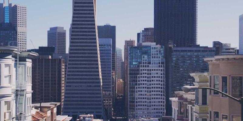 工业制造常见问题解析：从传统制造技术到自动化与工业4.0的转型挑战